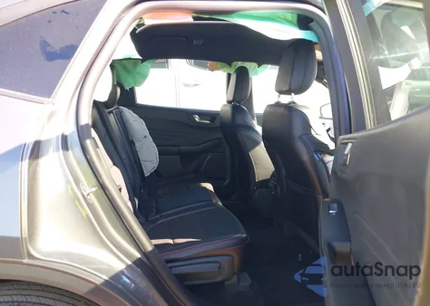 2025 Ford Escape St-Line z USA, uszkodzony, nr VIN 1FMCU0MN9SUB43950